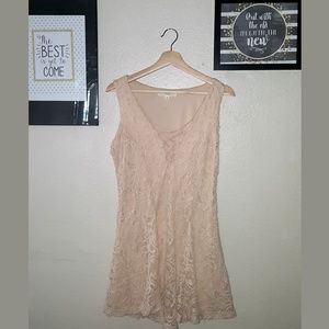 Cream Lace dress🍂